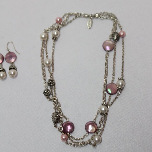 George Pearl Necklace and Matching Earrings - Picture 4 of 9